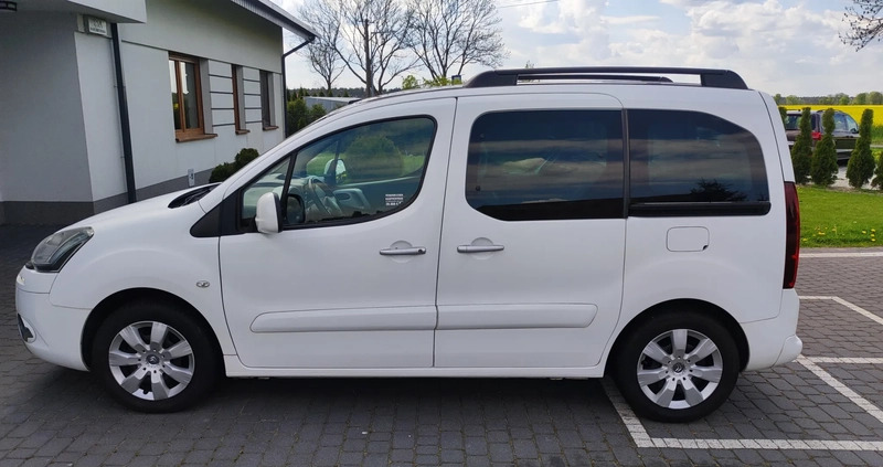 Citroen Berlingo cena 29999 przebieg: 135340, rok produkcji 2014 z Wojnicz małe 121